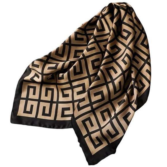 ❤️ SOLD ❤️ Elegant Black and Gold Geometric Silk Scarf - Picture 2 of 3
